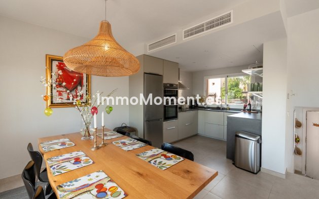 Bestaande woning - Geschakelde woning - Marbella - Nueva Andalucía