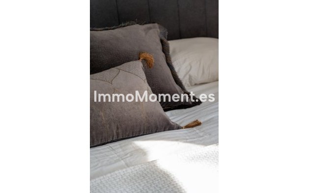 Bestaande woning - Geschakelde woning - Marbella - Nueva Andalucía