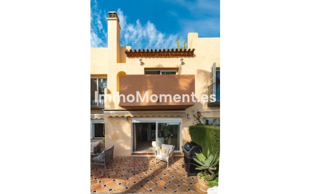 Bestaande woning - Geschakelde woning - Marbella - Nueva Andalucía