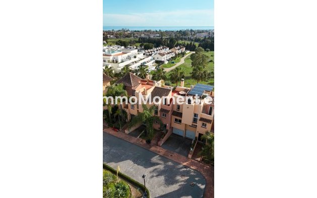 Bestaande woning - Geschakelde woning - Marbella - Nueva Andalucía