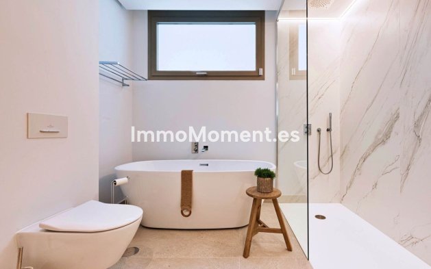 Wiederverkauf - Wohnung - Marbella - Nueva Andalucía