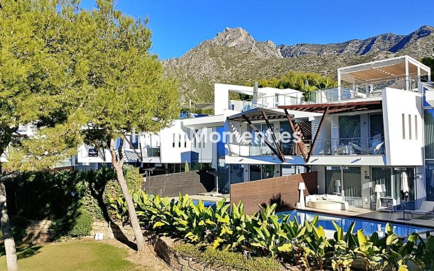 Revente - Villa - Marbella - Sierra Blanca