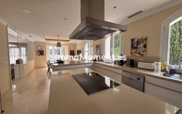 Revente - Villa - Estepona  - Selwo