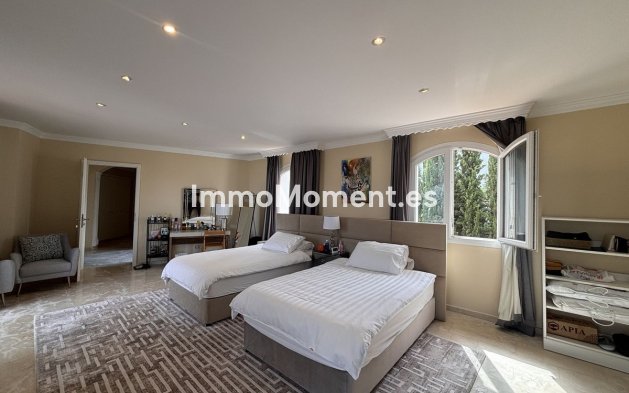 Revente - Villa - Estepona  - Selwo