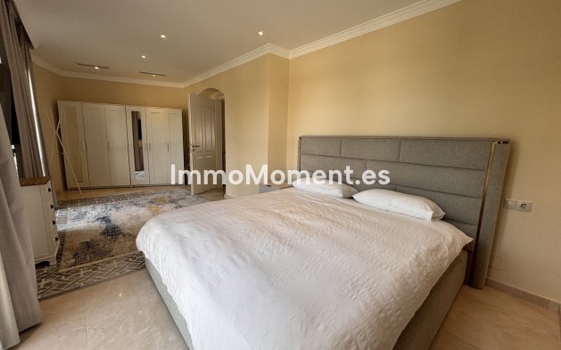 Revente - Villa - Estepona  - Selwo