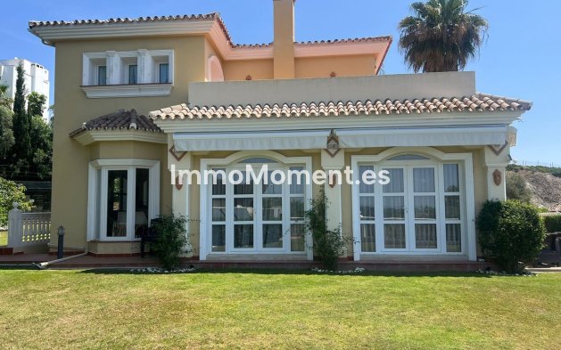 Revente - Villa - Estepona  - Selwo