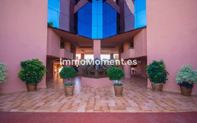Resale - Apartment - Estepona - New Golden Mile
