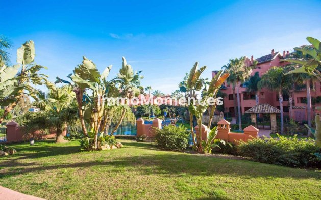 Resale - Apartment - Estepona - New Golden Mile