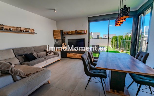 Bestaande woning - Villa - Benijofar