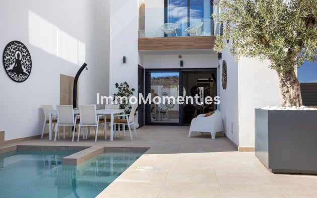 Bestaande woning - Villa - Benijofar