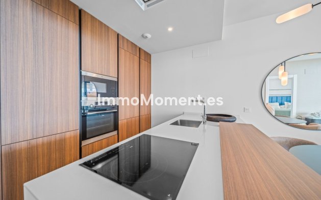 Resale - Apartment - Fuengirola - Carvajal