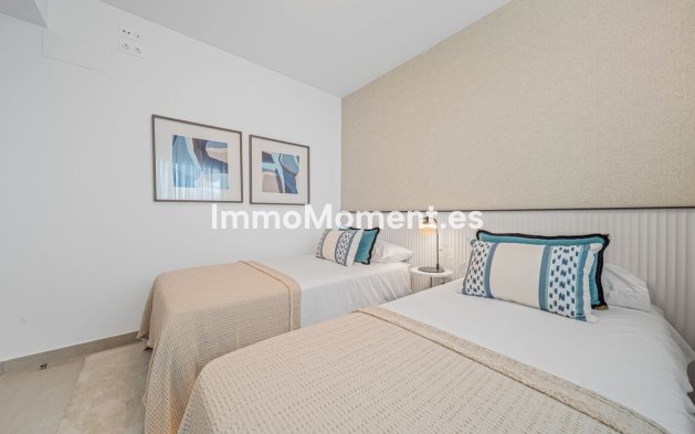 Resale - Apartment - Fuengirola - Carvajal