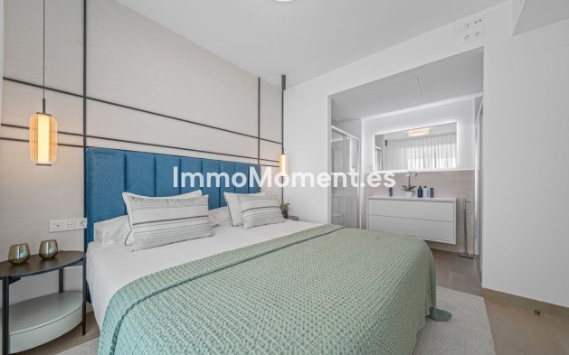 Resale - Apartment - Fuengirola - Carvajal