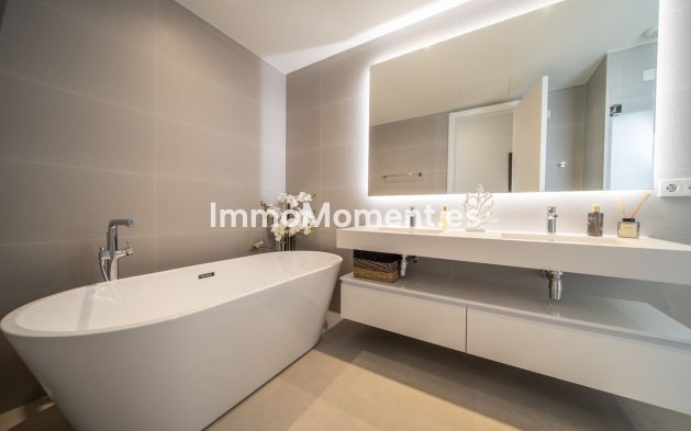 Reventa - Villa - Marbella - Marbella Centro