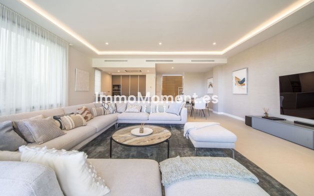 Reventa - Villa - Marbella - Marbella Centro