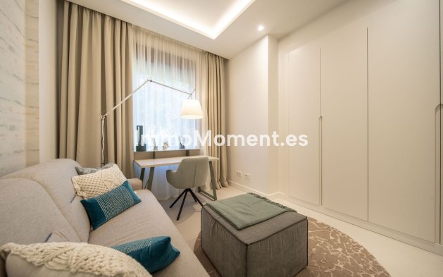 Reventa - Villa - Marbella - Marbella Centro