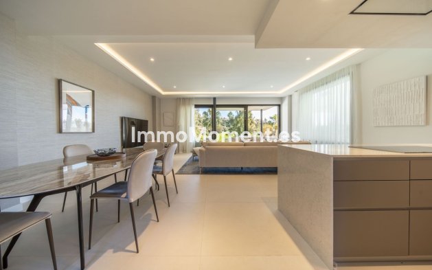 Reventa - Villa - Marbella - Marbella Centro
