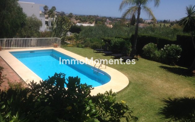 Resale - Villa - El Paraiso - New Golden Mile