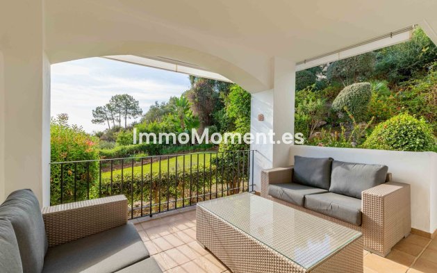Resale - Apartment - Benahavís - La Quinta