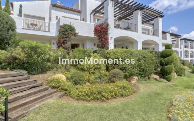 Resale - Apartment - Benahavís - La Quinta