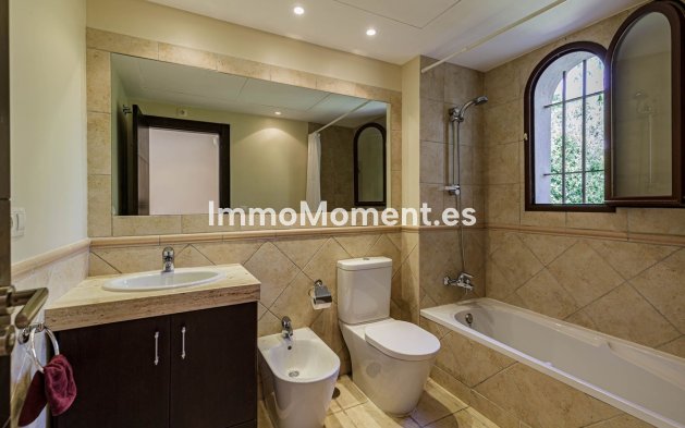 Resale - Villa - Benahavís - Los Arqueros