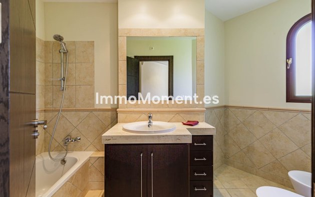 Resale - Villa - Benahavís - Los Arqueros