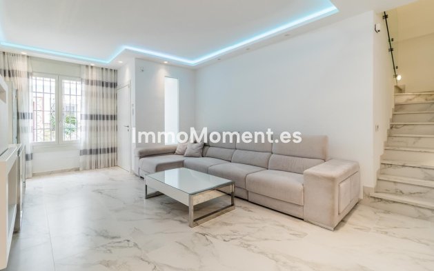 Revente - Maison mitoyenne - Estepona  - Estepona Centro