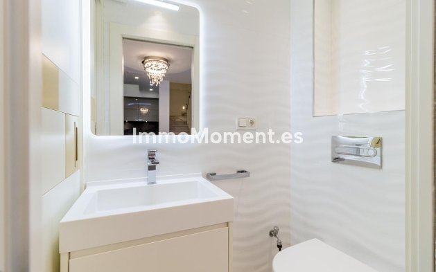 Revente - Maison mitoyenne - Estepona  - Estepona Centro