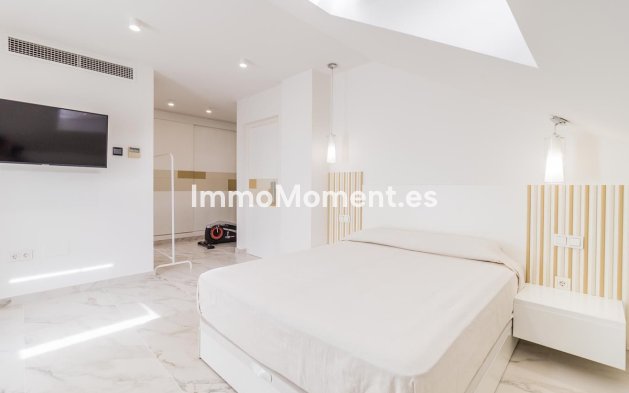 Revente - Maison mitoyenne - Estepona  - Estepona Centro