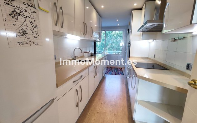Revente - Appartement - Estepona  - Estepona Centro