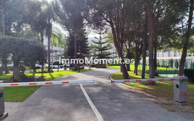 Revente - Appartement - Estepona  - Estepona Centro