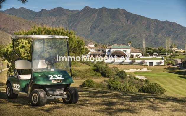 Resale - Apartment - Mijas - La Cala Golf