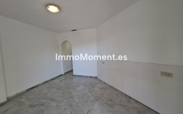 Reventa - Apartamento - Marbella - Río Real