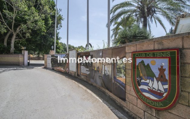 Reventa - Villa - Estepona  - Estepona Centro