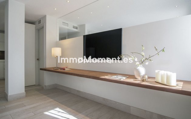 Resale - Apartment - Marbella - Guadalmina Baja