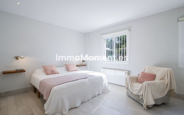 Resale - Apartment - Marbella - Guadalmina Baja