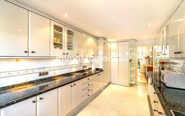 Resale - Villa - Estepona - New Golden Mile