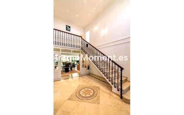 Resale - Villa - Estepona - New Golden Mile