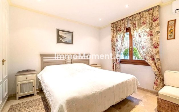 Resale - Villa - Estepona - New Golden Mile