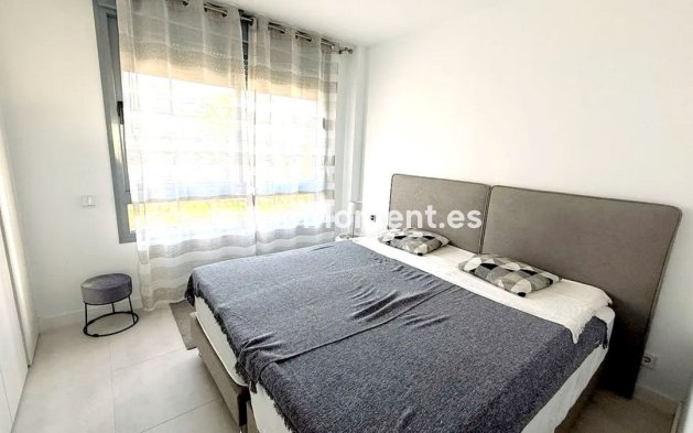 Resale - Apartment - Estepona - Selwo