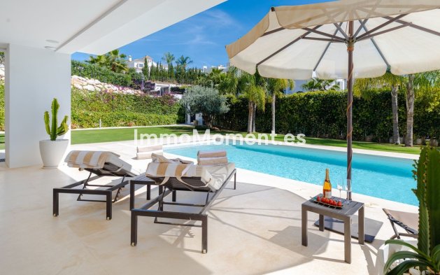 Resale - Villa - Marbella - Nueva Andalucía