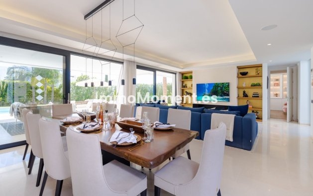 Resale - Villa - Marbella - Nueva Andalucía