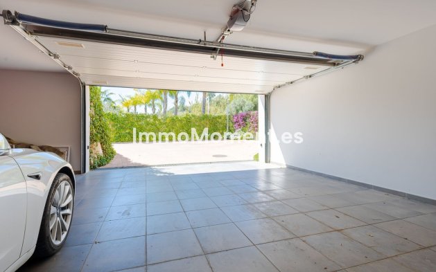 Resale - Villa - Marbella - Nueva Andalucía