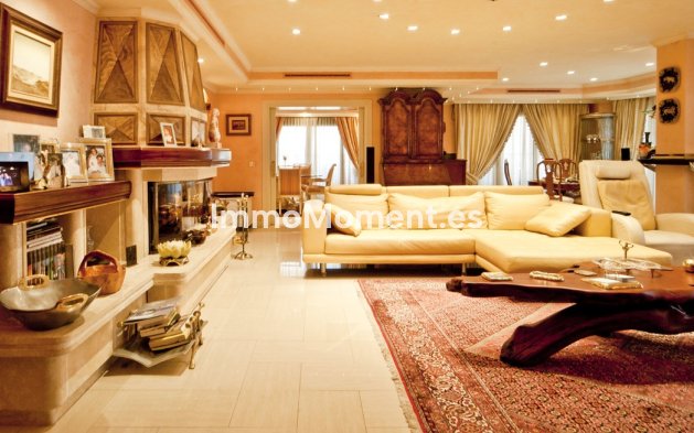 Revente - Villa - Marbella - Puerto Banús