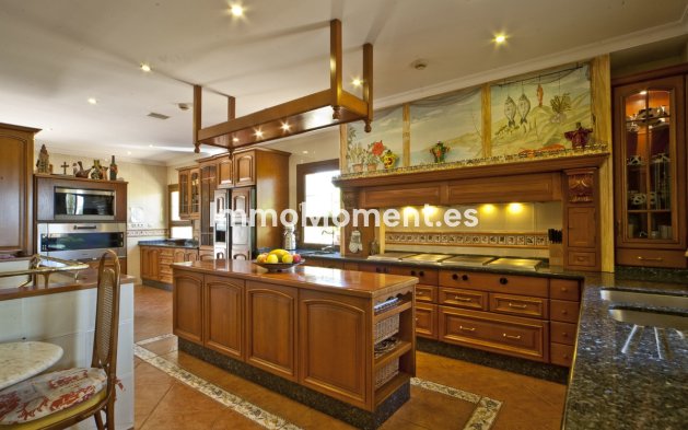 Revente - Villa - Marbella - Puerto Banús