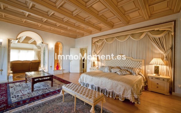 Revente - Villa - Marbella - Puerto Banús