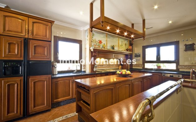 Revente - Villa - Marbella - Puerto Banús