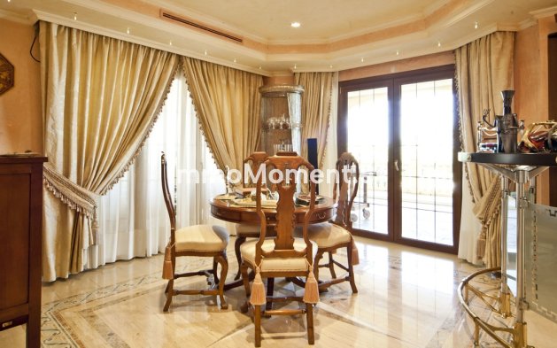 Revente - Villa - Marbella - Puerto Banús