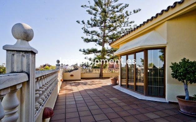 Revente - Villa - Marbella - Puerto Banús