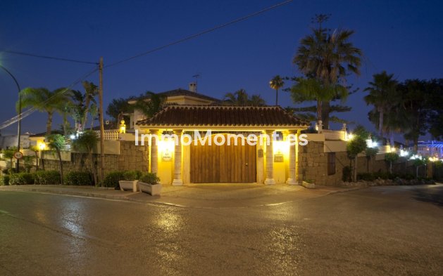 Revente - Villa - Marbella - Puerto Banús